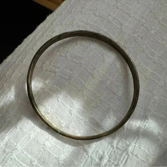 Taxco Mexico sterling silver bangle bracelet with design - Picture 3 of 7